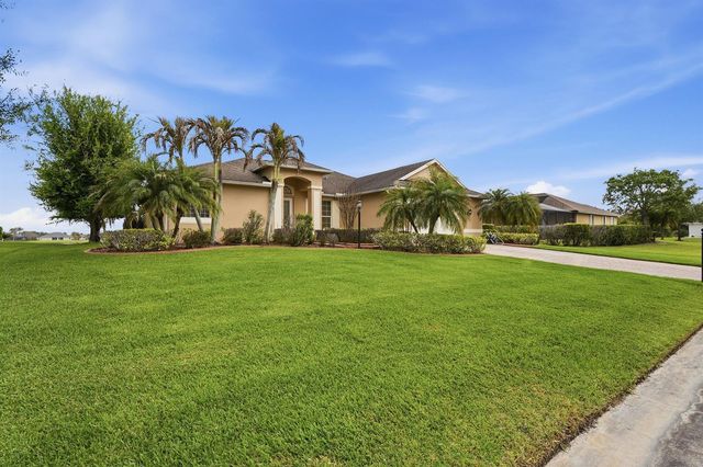 1215 Southlakes Way SW, Vero Beach, FL 32968