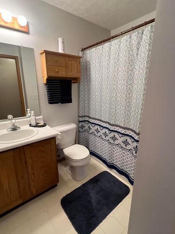 433 Hances Drive, Blacklick, OH 43004