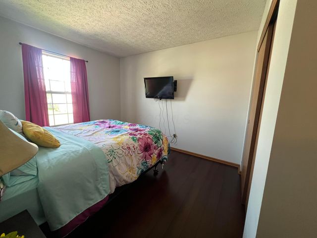 433 Hances Drive, Blacklick, OH 43004