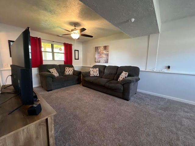 433 Hances Drive, Blacklick, OH 43004