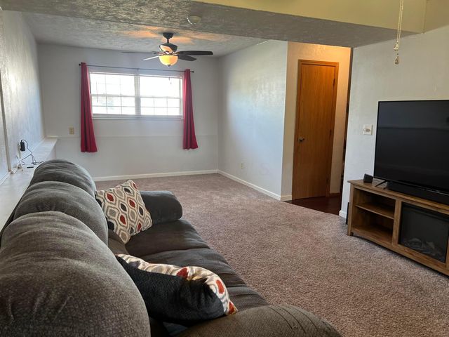 433 Hances Drive, Blacklick, OH 43004