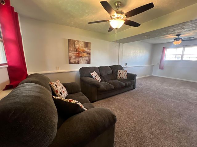 433 Hances Drive, Blacklick, OH 43004