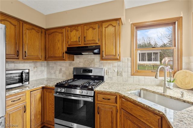 9431 Yvonne Drive, North Royalton, OH 44133