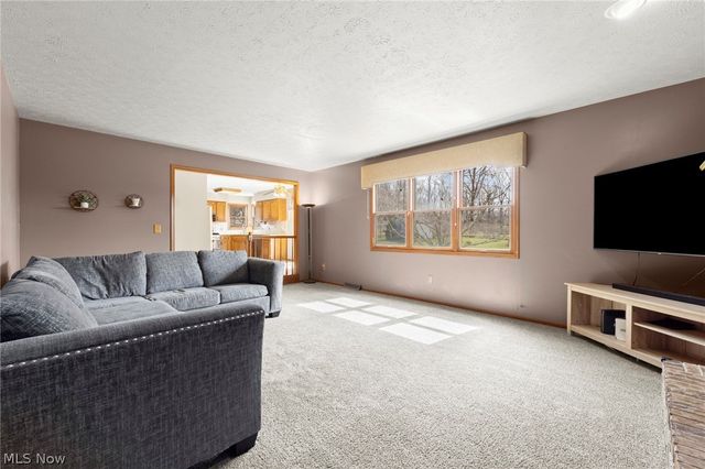 9431 Yvonne Drive, North Royalton, OH 44133