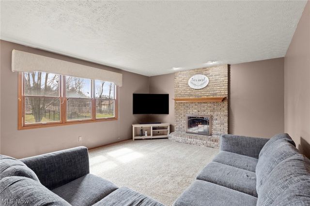 9431 Yvonne Drive, North Royalton, OH 44133