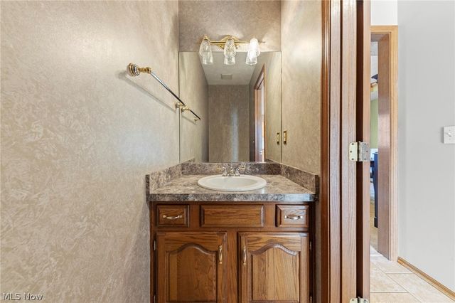 9431 Yvonne Drive, North Royalton, OH 44133