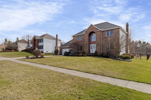 9431 Yvonne Drive, North Royalton, OH 44133