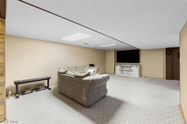 9431 Yvonne Drive, North Royalton, OH 44133