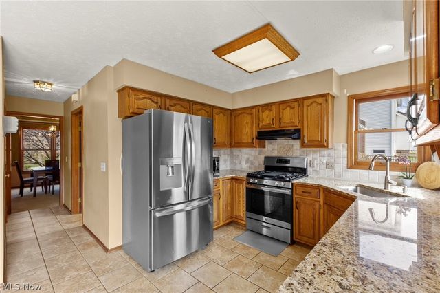 9431 Yvonne Drive, North Royalton, OH 44133