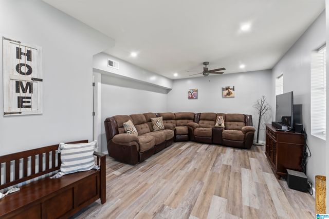 504 SHELTERED COVE ROAD, Jasper, AL 35504