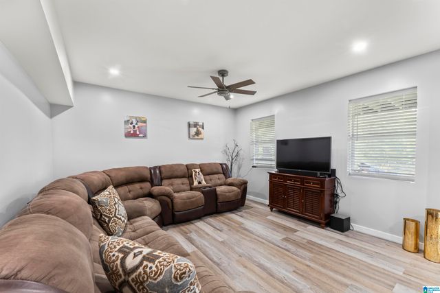 504 SHELTERED COVE ROAD, Jasper, AL 35504