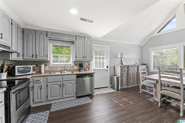 504 SHELTERED COVE ROAD, Jasper, AL 35504