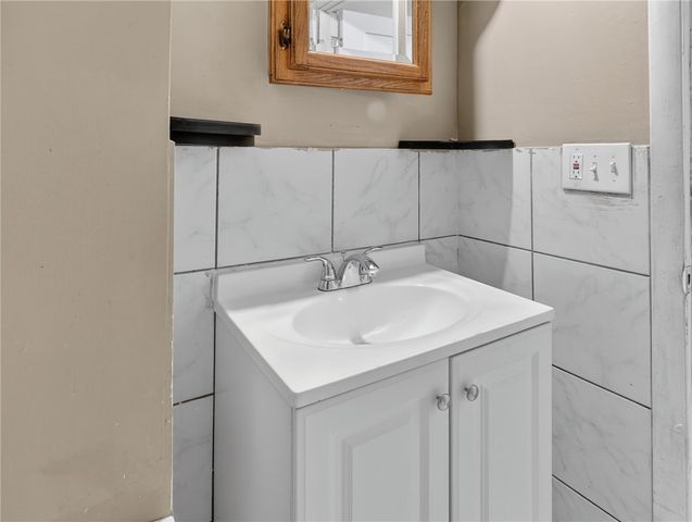 791 West Broad Street, Rochester, NY 14608