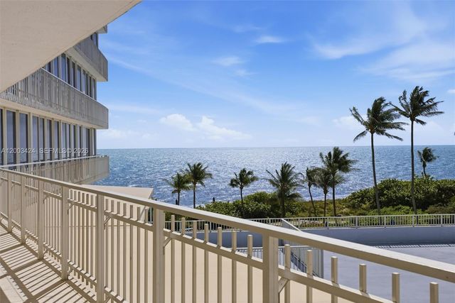 600 Grapetree Dr 4BS, Key Biscayne, FL 33149