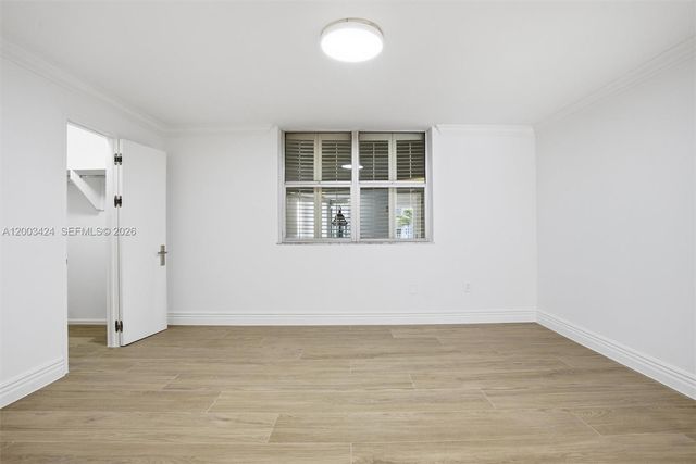 600 Grapetree Dr 4BS, Key Biscayne, FL 33149