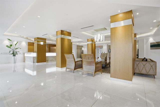 600 Grapetree Dr 4BS, Key Biscayne, FL 33149