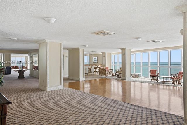 600 Grapetree Dr 4BS, Key Biscayne, FL 33149