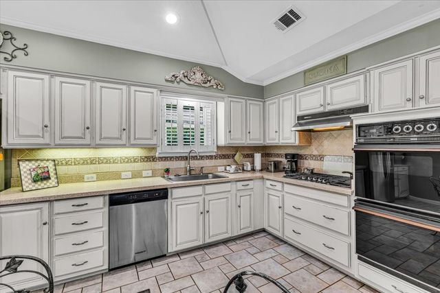 1609 Lake Hill Lane, Plano, TX 75023