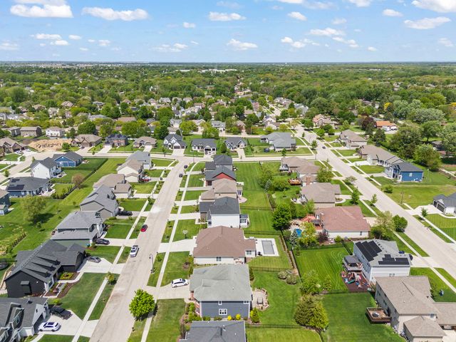20963 Benjamin Drive, Shorewood, IL 60404