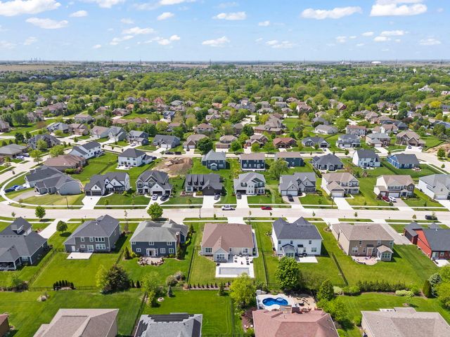 20963 Benjamin Drive, Shorewood, IL 60404