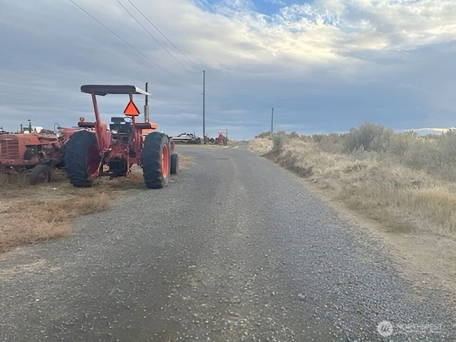 9973 SE Road S, Warden, WA 98857