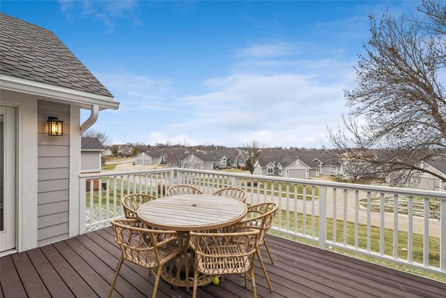 13749 Bay Hill Court, Clive, IA 50325