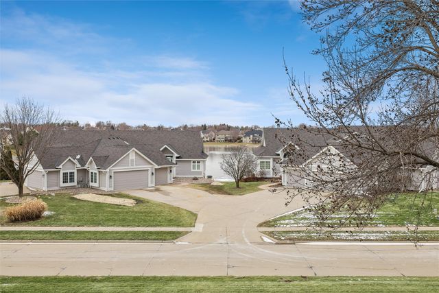 13749 Bay Hill Court, Clive, IA 50325