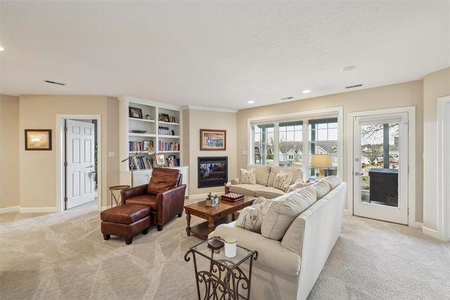 13749 Bay Hill Court, Clive, IA 50325