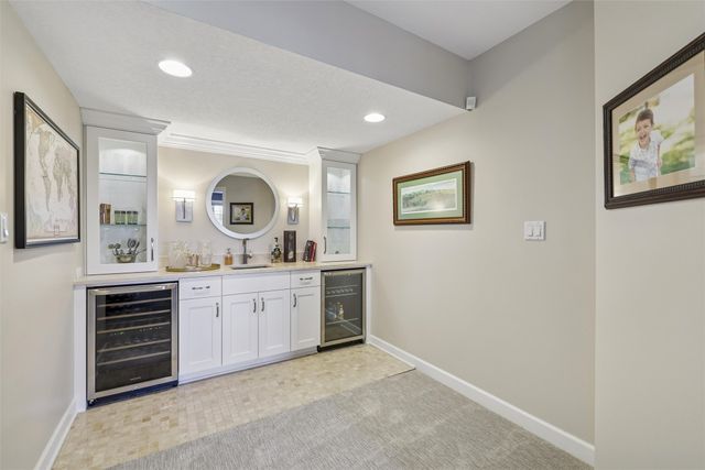 13749 Bay Hill Court, Clive, IA 50325