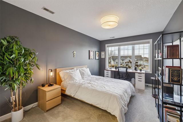 13749 Bay Hill Court, Clive, IA 50325