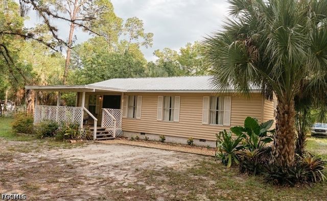 440 14th AVE NE, Naples, FL 34120