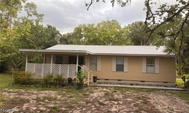 440 14th AVE NE, Naples, FL 34120