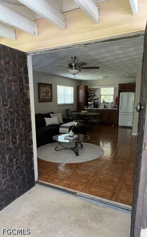 440 14th AVE NE, Naples, FL 34120