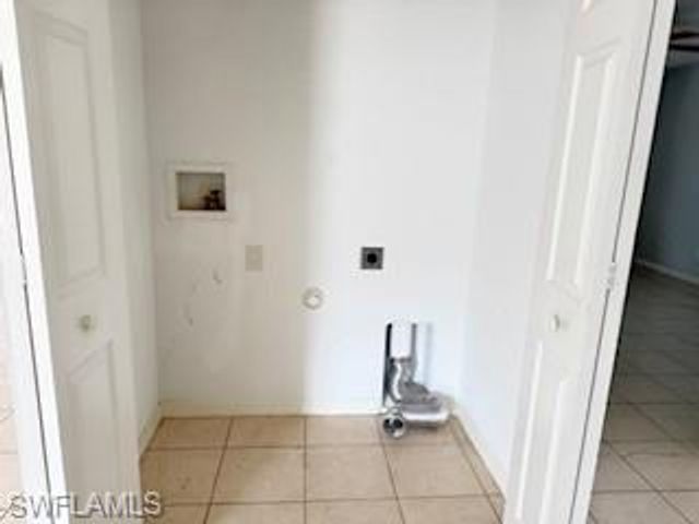 1817 Santa Barbara BLVD, Cape Coral, FL 33991