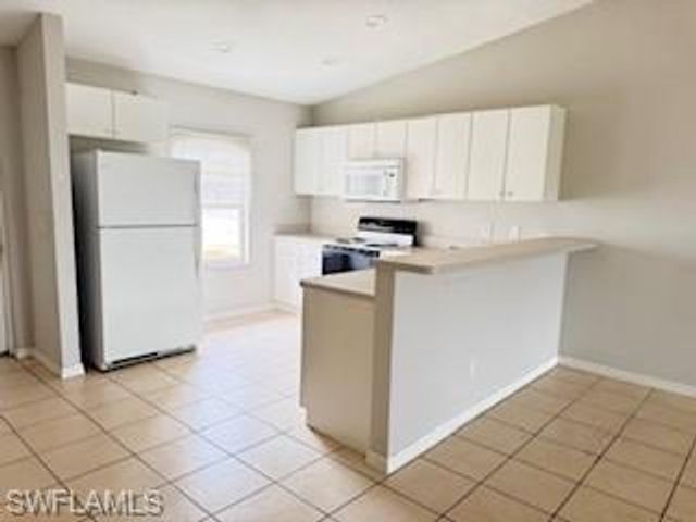 1817 Santa Barbara BLVD, Cape Coral, FL 33991