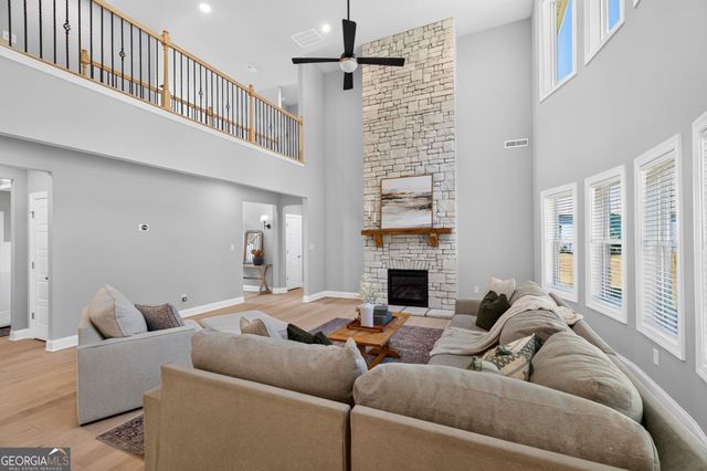 72 Sanders Crossing, Newnan, GA 30263