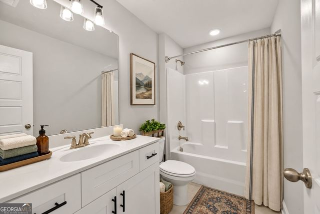 72 Sanders Crossing, Newnan, GA 30263