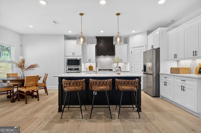 72 Sanders Crossing, Newnan, GA 30263
