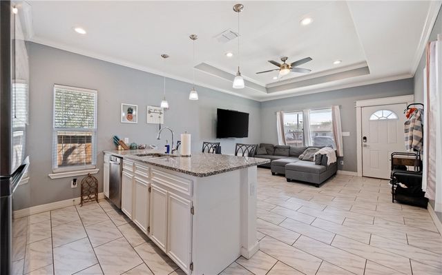2902 Ruth St, Corpus Christi, TX 78405