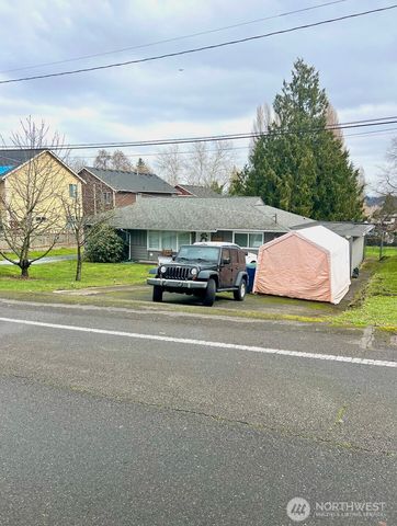 13348 32nd Avenue S, Tukwila, WA 98168