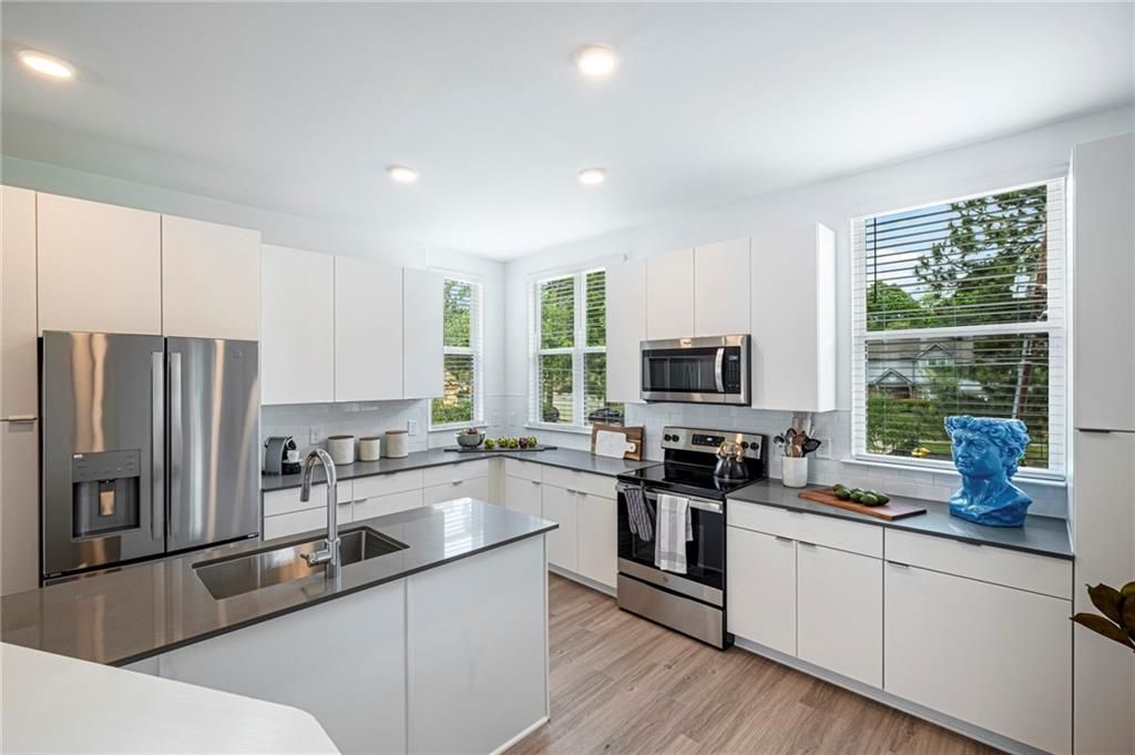 72 Milton Avenue SE 1402, Atlanta, GA 30315
