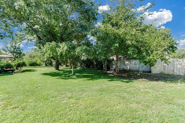 316 Lexington St, Andover, KS 67002