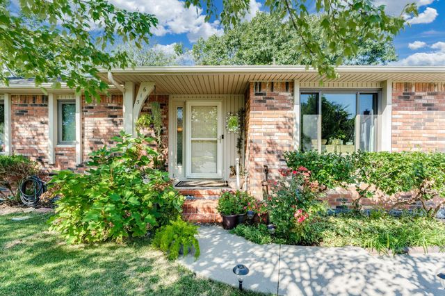 316 Lexington St, Andover, KS 67002