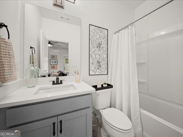 6136 Eves Way, Norcross, GA 30071