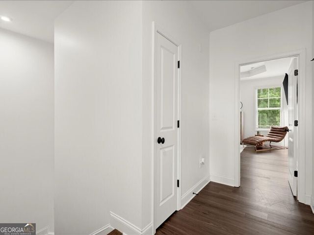 6136 Eves Way, Norcross, GA 30071