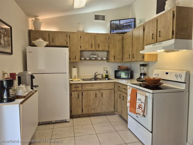 618 Lemans Drive, Sebring, FL 33872