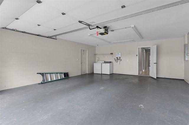 8208 LA SERENA DRIVE, Tampa, FL 33614