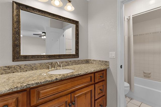 8208 LA SERENA DRIVE, Tampa, FL 33614