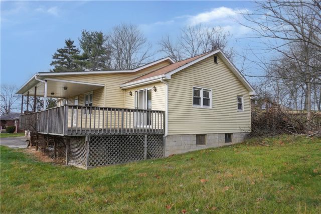 920 Collinsburg Road, Rostraver, PA 15089