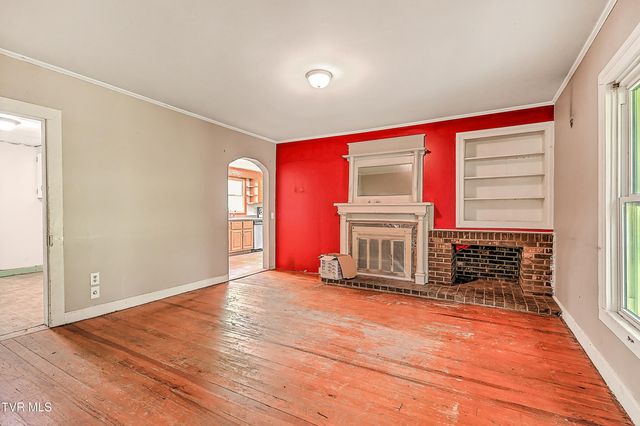 301 Keenburg Road Road, Bluff City, TN 37618